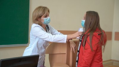 У Вінниці проти коронавірусу почали вакцинувати у ВНЗ У Вінниці проти коронавірусу почали вакцинувати у ВНЗ