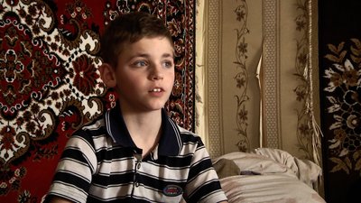 Прабабуся і мама водночас: жителька Житомирщини Лариса Гарбовська у сімдесят чотири роки сама виховує двох правнуків Прабабуся і мама водночас: жителька Житомирщини Лариса Гарбовська у сімдесят чотири роки сама виховує двох правнуків
