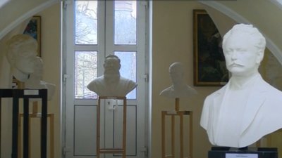 У Франківську стартувала виставка "Відомі постаті світу"