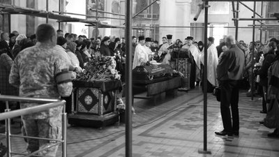 Прощання з загиблим на війні Андрієм Головачовим у Луцьку Прощання з загиблим на війні Андрієм Головачовим у Луцьку