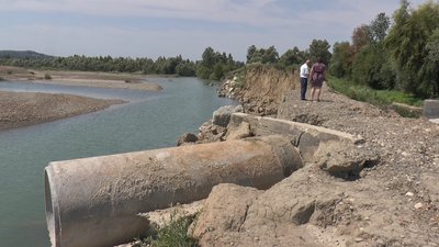 На Прикарпатті укріпляють 9 найпроблемніших дамб регіону