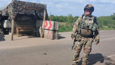 "На 154% готові зустрічати ворога". Білопільські добровольці про те, як захищались у лютому та про що мріють