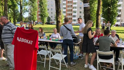 "Били до втрати свідомості". Затримані на протестах у Білорусі розповіли про катування "Били до втрати свідомості". Затримані на протестах у Білорусі розповіли про катування