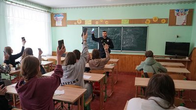 поліція, школа, діти