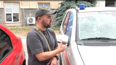 Черкасець пройшов пішки 83 кілометри, щоб підтримати бійців "Азову" Черкасець пройшов пішки 83 кілометри, щоб підтримати бійців "Азову"
