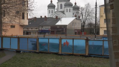 У Коломиї мешканці п’ятиповерхівки виступають проти зведення торгового центру поруч У Коломиї мешканці п’ятиповерхівки виступають проти зведення торгового центру поруч