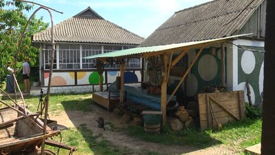 Еко-садиба приймає туристів з усіх куточків України. Еко-садиба приймає туристів з усіх куточків України.
