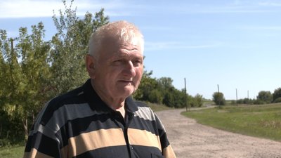 Тридцять років не ремонтували сільську дорогу: селяни на Волині погрожують перекривати шлях ваговозам Тридцять років не ремонтували сільську дорогу: селяни на Волині погрожують перекривати шлях ваговозам