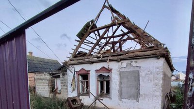 Російські війська тричі за ніч обстріляли Нікопольський район Дніпропетровщини: є руйнування