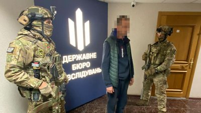 "Шкодую, що став зрадником": на Харківщині затримали колишнього працівника поліції "Шкодую, що став зрадником": на Харківщині затримали колишнього працівника поліції