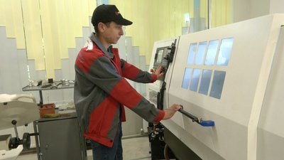 У Луцькому ВПУ відкрили центр з підготовки верстатників широкого профілю У Луцькому ВПУ відкрили центр з підготовки верстатників широкого профілю
