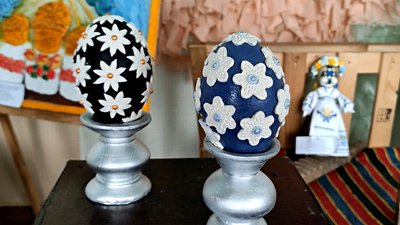 Писанки, крашанки, пасхальні інсталяції: на Прилуччині проводять фестиваль-конкурс "Великоднє сяйво" Писанки, крашанки, пасхальні інсталяції: на Прилуччині проводять фестиваль-конкурс "Великоднє сяйво"