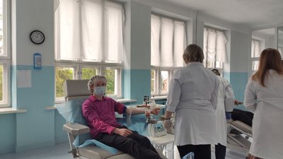 Тернополяни долучаються до Всеукраїнського донорського проєкту "Одна кров" Тернополяни долучаються до Всеукраїнського донорського проєкту "Одна кров"