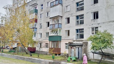 В багатоквартирному будинку вибито вікна, 25 жовтня, Славута, Хмельниччина В багатоквартирному будинку вибито вікна, 25 жовтня, Славута, Хмельниччина