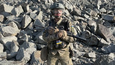 "З матір'ю наші погляди розійшлися". Історія бурята-монгола Олексія Васильєва, який захищає Україну "З матір'ю наші погляди розійшлися". Історія бурята-монгола Олексія Васильєва, який захищає Україну