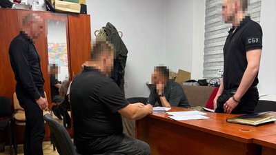 Викрили незаконну схему бронювання у Рівному