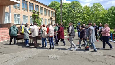 На Кіровоградщині попрощалися з захисником Ігорем Алєксєйчиком На Кіровоградщині попрощалися з захисником Ігорем Алєксєйчиком