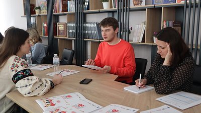 Пригодницька література, фентезі та українські класики: що читають лучани Пригодницька література, фентезі та українські класики: що читають лучани