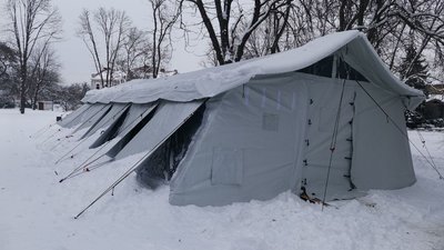 Пункт обігріву "Тепла хата" облаштовують волонтери у Полтаві