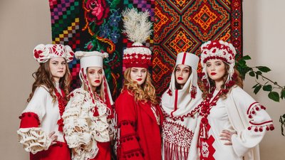 "Легенда Карпат". Колекція одягу чернівецьких студентів перемогла на всеукраїнському конкурсі "Легенда Карпат". Колекція одягу чернівецьких студентів перемогла на всеукраїнському конкурсі
