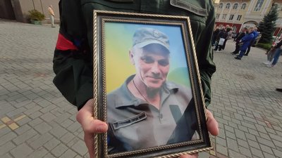 У Луцьку попрощалися з трьома загиблими захисниками