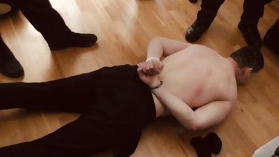 На Прикарпатті на автозаправці сталася стрілянина. Постраждали двоє людей На Прикарпатті на автозаправці сталася стрілянина. Постраждали двоє людей