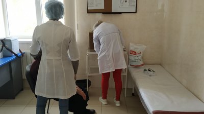 В інтернатних закладах Волині вакцинують другою дозою Pfizer В інтернатних закладах Волині вакцинують другою дозою Pfizer