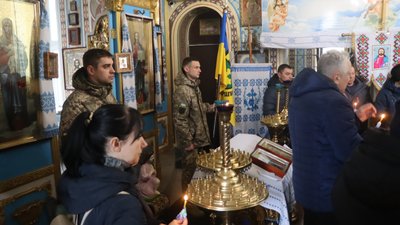 На Сумщині в Охтирці попрощались із головним сержантом Леонідом Шейком На Сумщині в Охтирці попрощались із головним сержантом Леонідом Шейком
