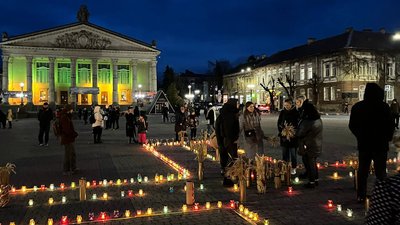 Свічки пам'яті, листопад 2023, Тернопіль Свічки пам'яті, листопад 2023, Тернопіль
