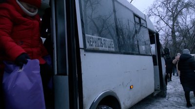Переправа не працює: як жителі найближчих сіл добираються до Чернігова? Переправа не працює: як жителі найближчих сіл добираються до Чернігова?