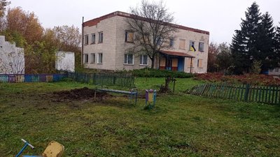 Не втрачають віри та сподіваються на відбудову: мешканці Бояро-Лежачі про обстріл росіянами 18 жовтня Не втрачають віри та сподіваються на відбудову: мешканці Бояро-Лежачі про обстріл росіянами 18 жовтня