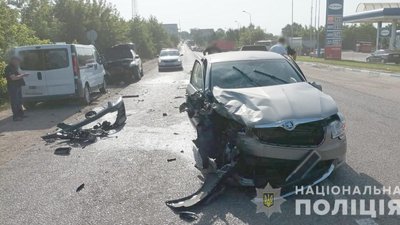 У ДТП на трасі Одеса-Кучурган травмувалися троє людей У ДТП на трасі Одеса-Кучурган травмувалися троє людей