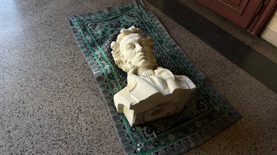 Танки, чекісти та письменники — яких радянських пам'яток позбулися на Буковині