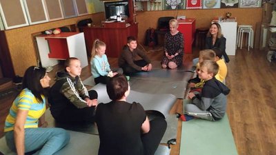 "Хроніки воєнного дитинства". Проєкт арттерапії у Первомайську "Хроніки воєнного дитинства". Проєкт арттерапії у Первомайську