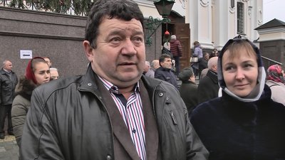 Уперше відбулася Різдвяна літургія у храмі ПЦУ Луцька Уперше відбулася Різдвяна літургія у храмі ПЦУ Луцька