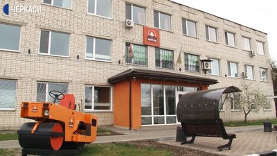 Нечистоти стікають до Дніпра в Черкасах