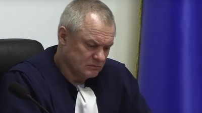 Український суддя їздив до окупованого Криму і володіє нерухомістю в Москві та Севастополі — "Схеми"
