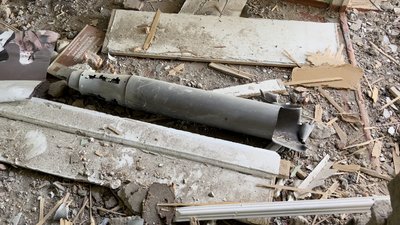 Зруйновані будинки, лікарня та школа в селищі Луч. Як живуть люди на Миколаївщині Зруйновані будинки, лікарня та школа в селищі Луч. Як живуть люди на Миколаївщині