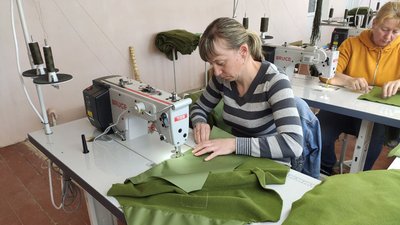 У громаді на Тернопільщині відкрили цех із пошиття одягу для бійців У громаді на Тернопільщині відкрили цех із пошиття одягу для бійців