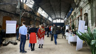 Культуру своїх областей презентували мешканці Донеччини, Луганщини, Криму, Херсонщини та Харківщини, а також львів'яни Культуру своїх областей презентували мешканці Донеччини, Луганщини, Криму, Херсонщини та Харківщини, а також львів'яни
