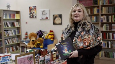 Акція "Book з добрих рук": у Вінниці збирають книги для бібліотек Акція "Book з добрих рук": у Вінниці збирають книги для бібліотек