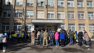 В Ужгороді відкрили меморіальні дошки полеглим захисникам Тарасу Гайдуку, Івану Гутаю та Андрію Потічному