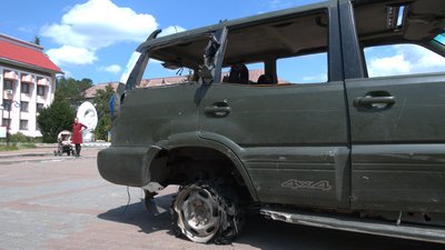 Допомагають зі США і Європи. Косівські волонтери відправили на фронт понад два десятки авто Допомагають зі США і Європи. Косівські волонтери відправили на фронт понад два десятки авто