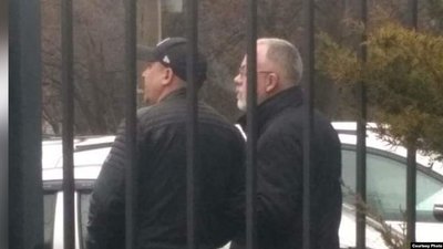 У Сімферополі помітили розшукуваного СБУ екс-міністра Табачника У Сімферополі помітили розшукуваного СБУ екс-міністра Табачника