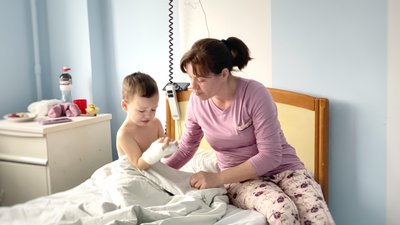 Хірурги зі США прооперували сина загиблого захисника України Хірурги зі США прооперували сина загиблого захисника України