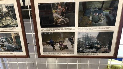 В Олександрії на Кіровоградщині відкрили фотовиставку "Злочини путіна" В Олександрії на Кіровоградщині відкрили фотовиставку "Злочини путіна"