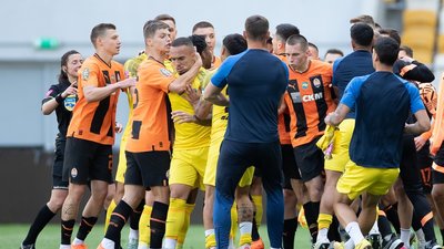УАФ відсторонила сімох гравців після масової бійки в матчі "Шахтар" — "Дніпро-1"