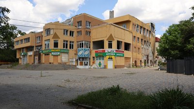 Херсон, торговельний центр, середмістя