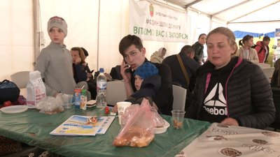 Обшуки осель та викрадення активістів, — жінка, евакуйована з Бердянська, розповіла про життя в окупації Обшуки осель та викрадення активістів, — жінка, евакуйована з Бердянська, розповіла про життя в окупації