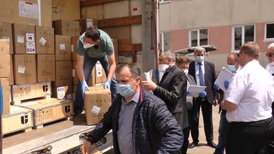 Медичне обладнання на 17 мільйонів гривень передали лікарням Прикарпаття